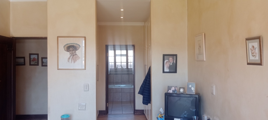 3 Bedroom Property for Sale in Dan Pienaar Free State